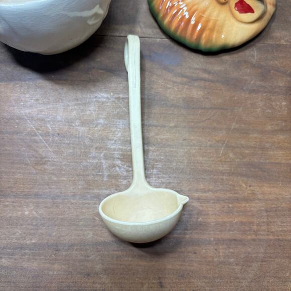 Vintage Rooster Ceramic Sugar Canister - Picture 6 of 7